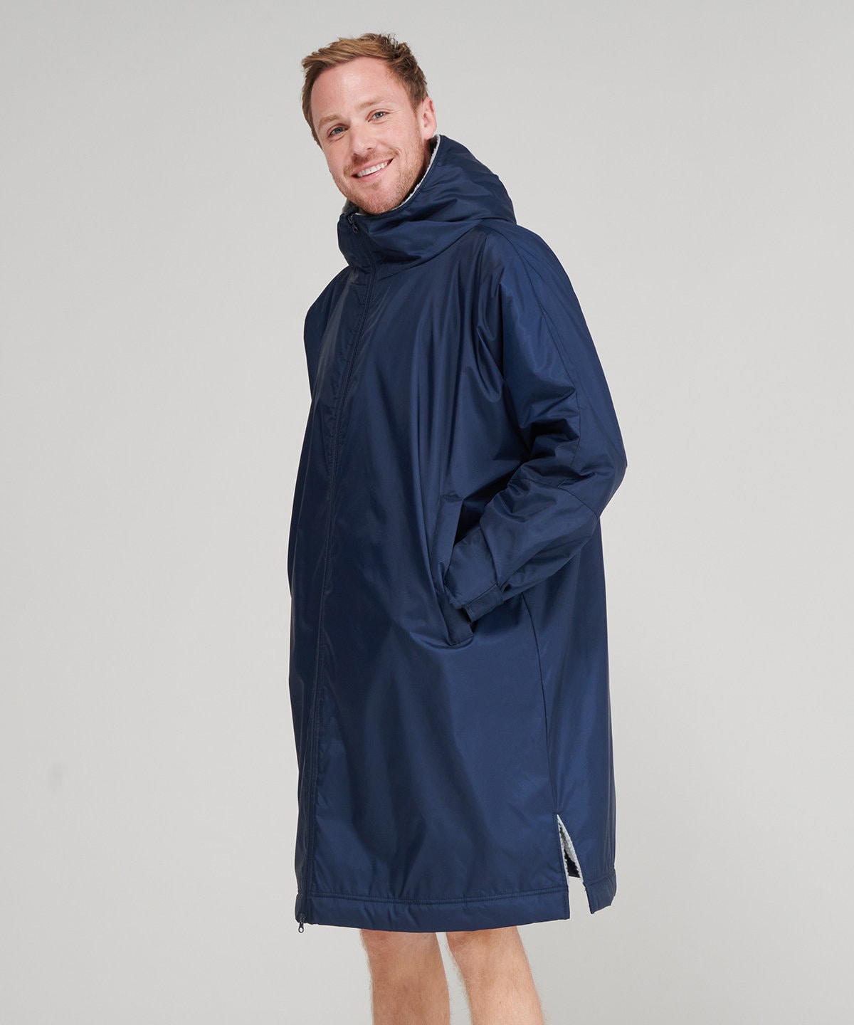 LV690 All Weather Robe for Wild Swimming | Outdoor swimming robe | Warm Changing Robe